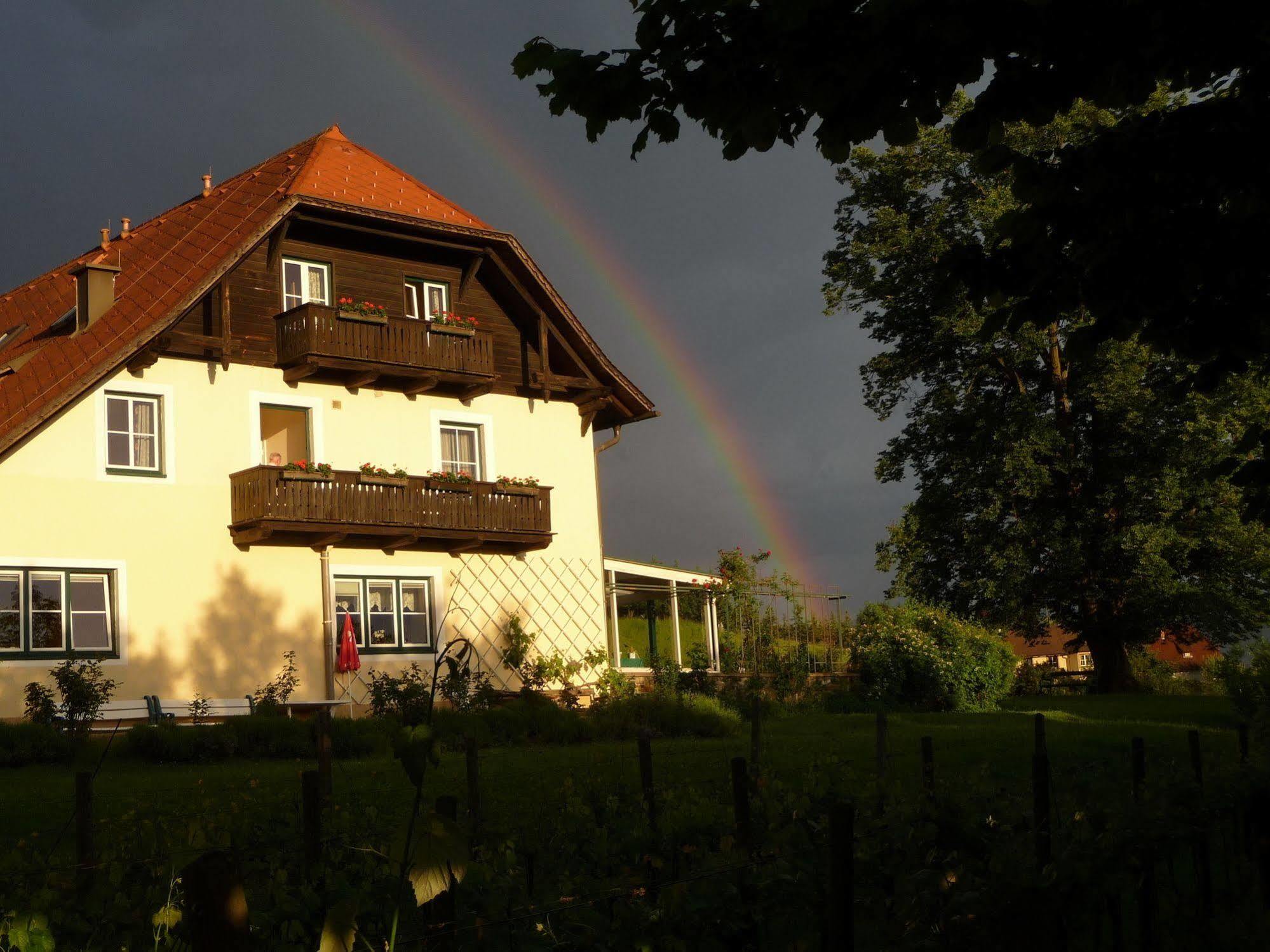 Landhaus Strussnighof Pörtschach am Wörthersee Екстериор снимка