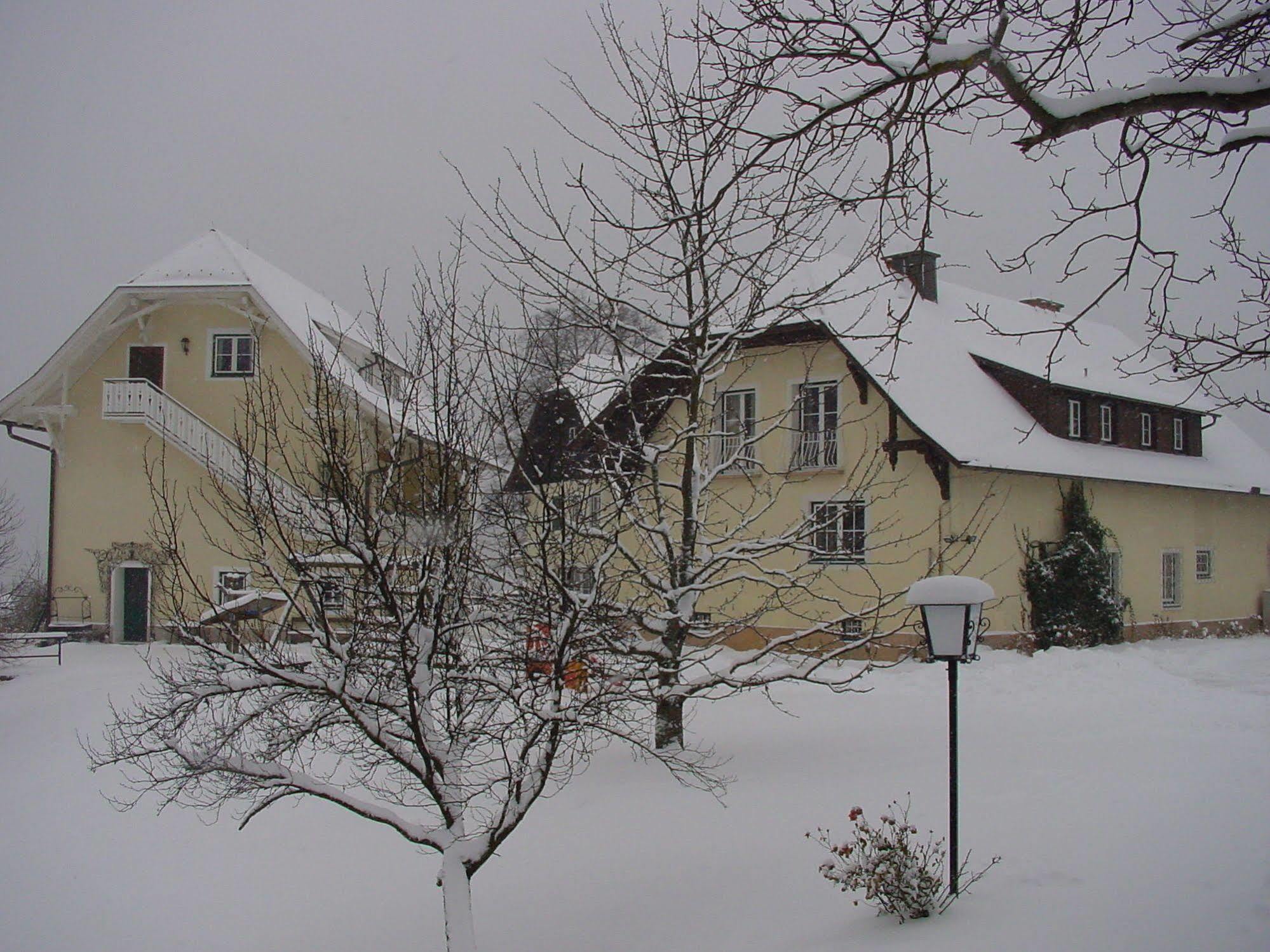 Landhaus Strussnighof Pörtschach am Wörthersee Екстериор снимка