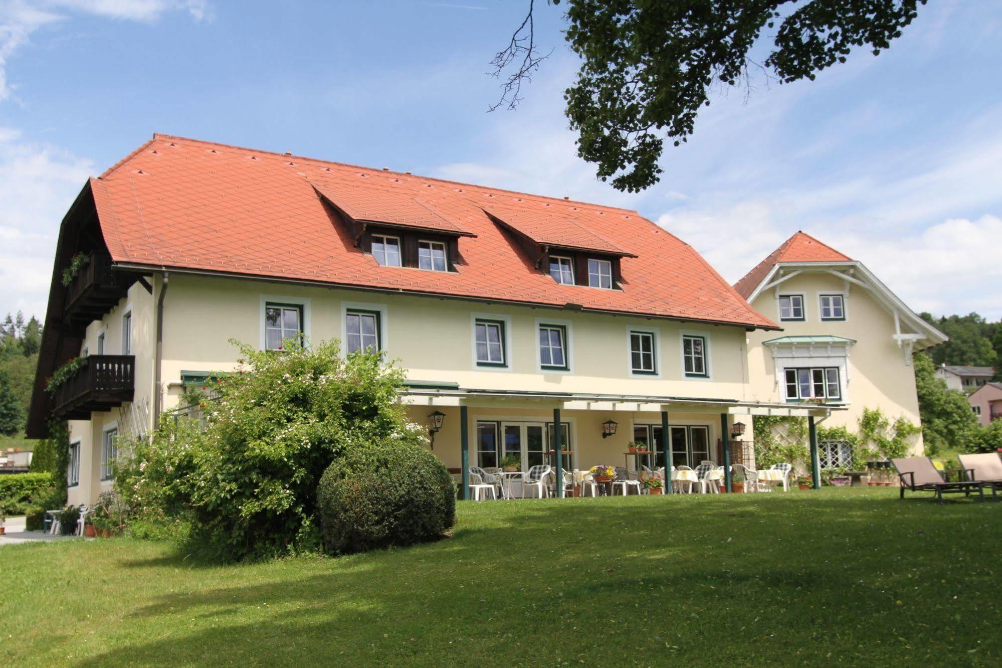 Landhaus Strussnighof Pörtschach am Wörthersee Екстериор снимка